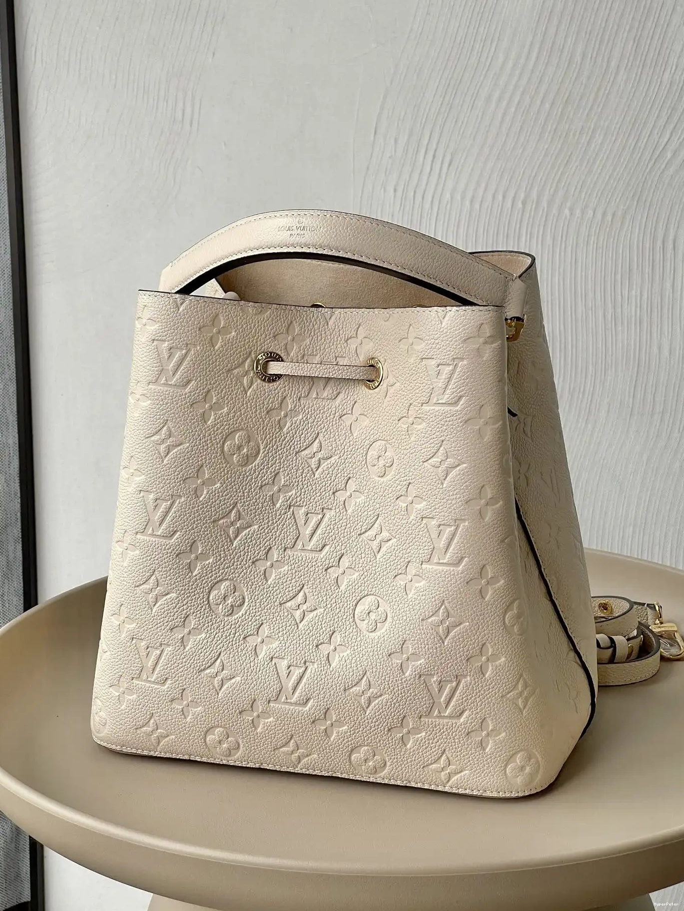 MM NÉONOÉ VUITTON LOUIS 0602